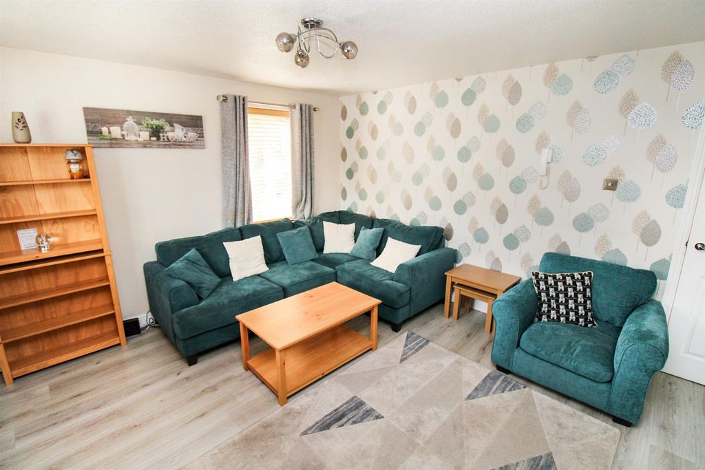 Property photo 3 of 8 Img_0071.Jpg