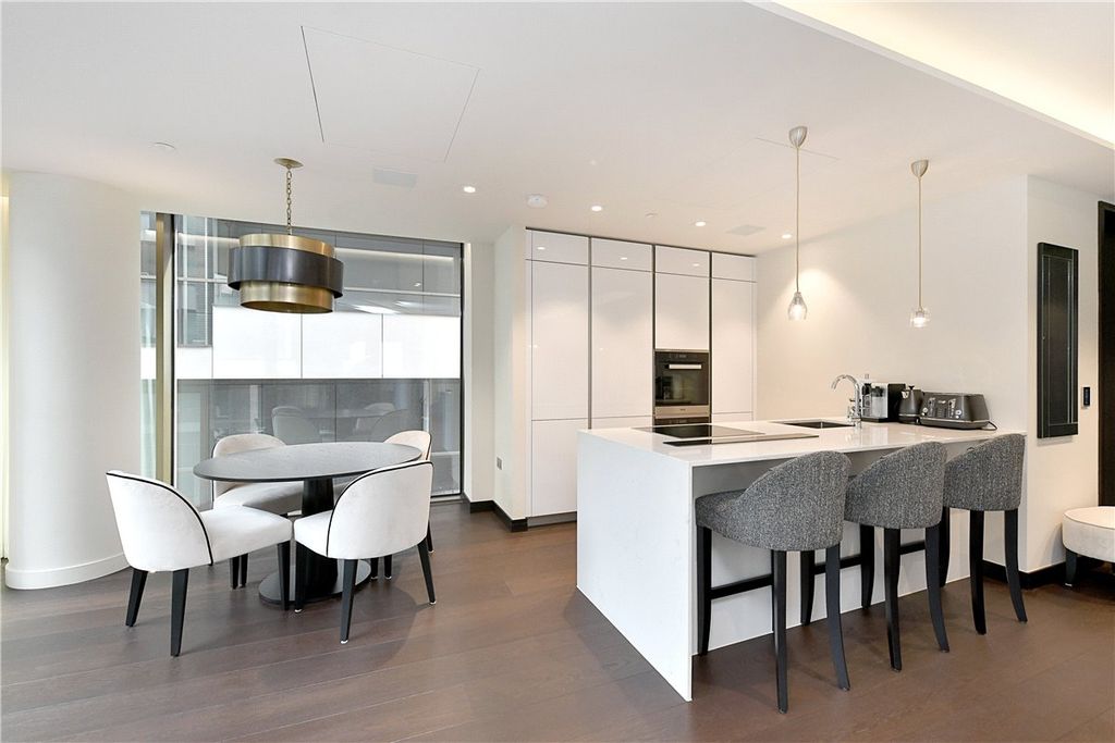 Property photo 3 of 22 Picture No. 26