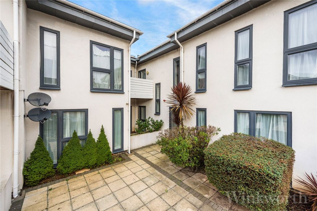 Property photo 3 of 11 Picture No. 10