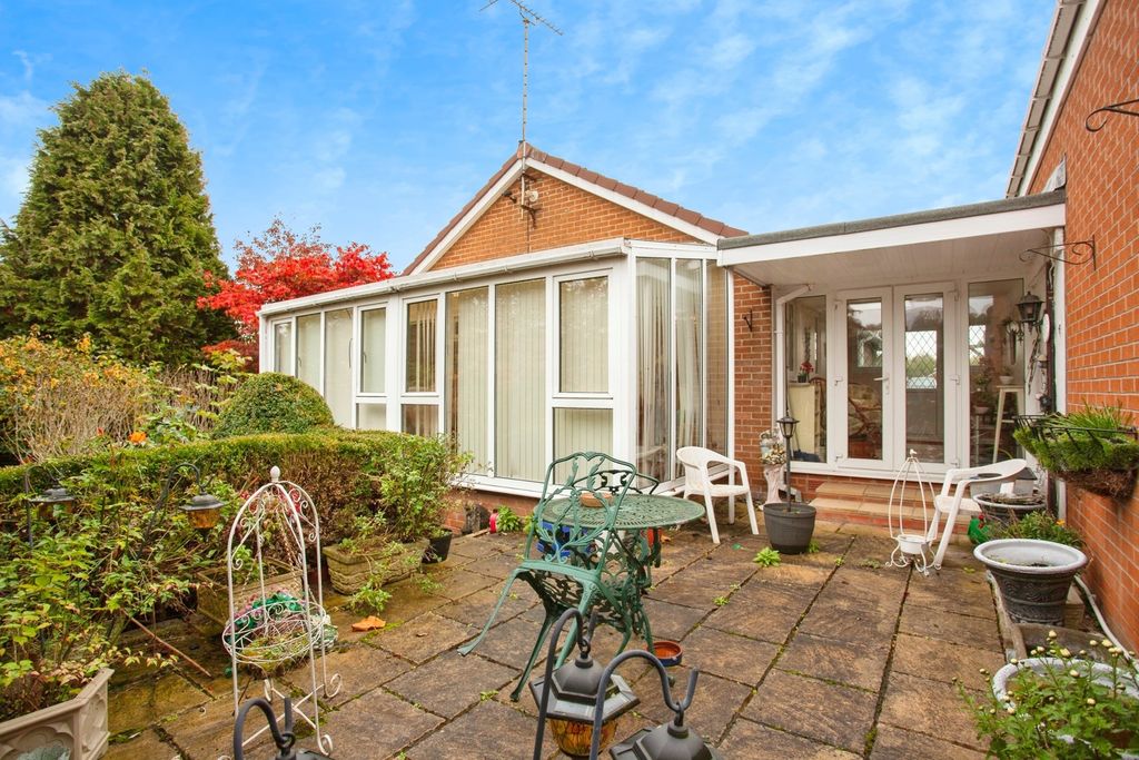 Property photo 2 of 17 Photo