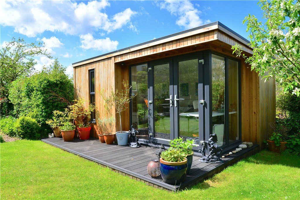 Property photo 2 of 23 Summerhouse