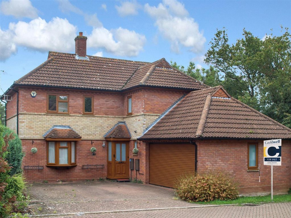 Property photo 1 of 27 Oakley.Jpg