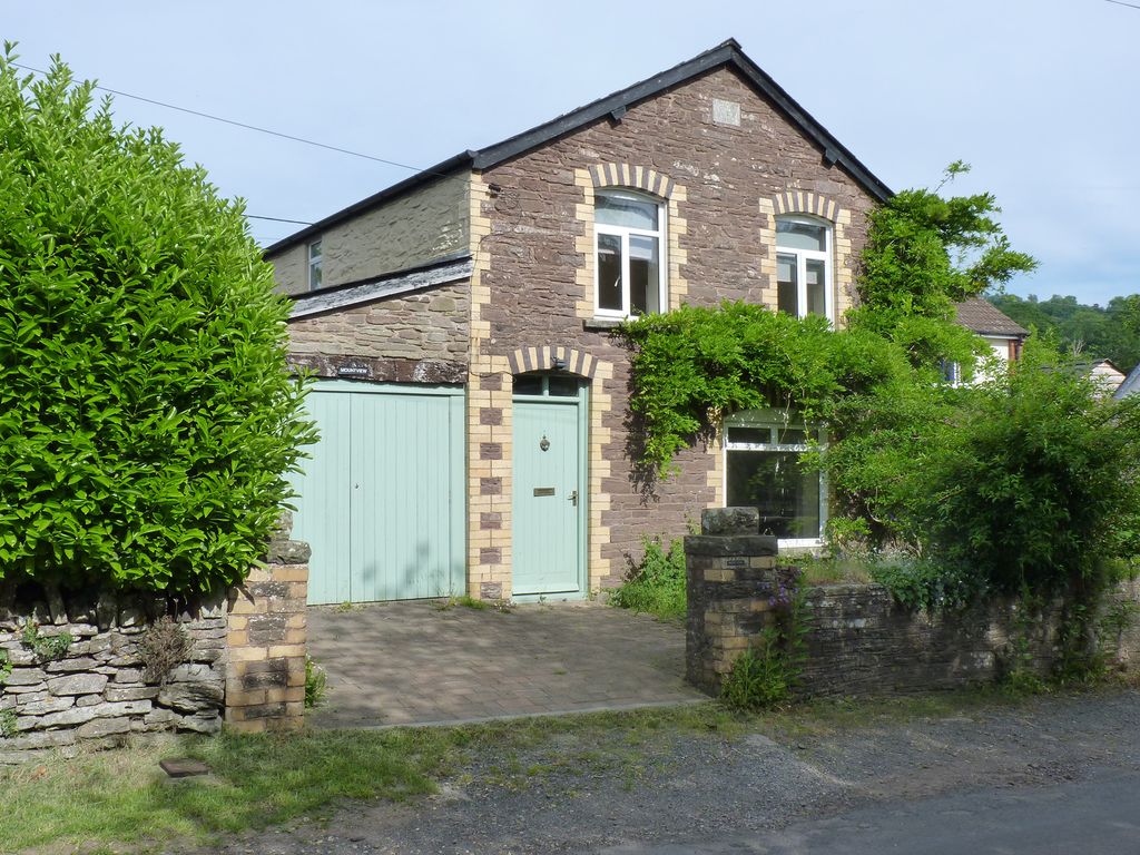Property photo 1 of 10
