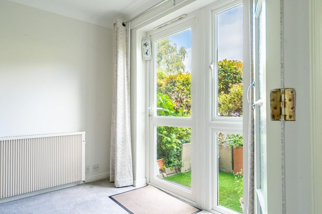 Property photo 3 of 13 4Fc-4.Jpg