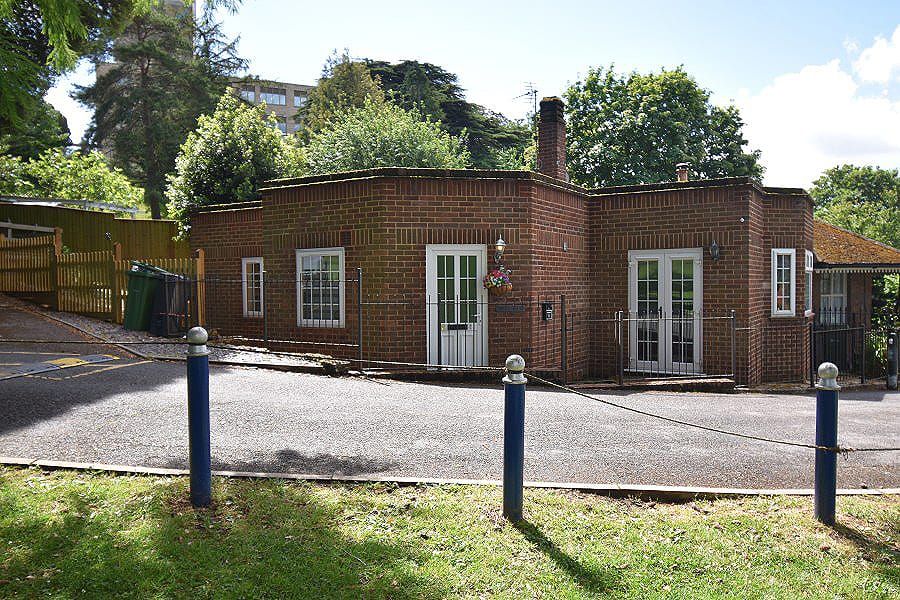 Property photo 1 of 10