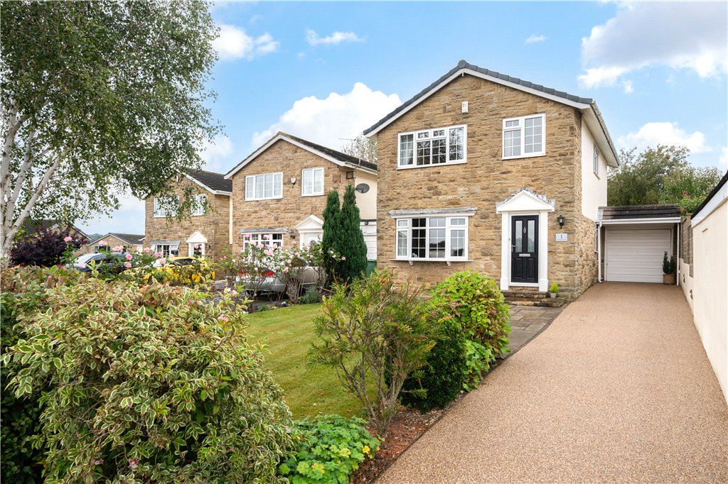 Property photo 1 of 15 Detached House