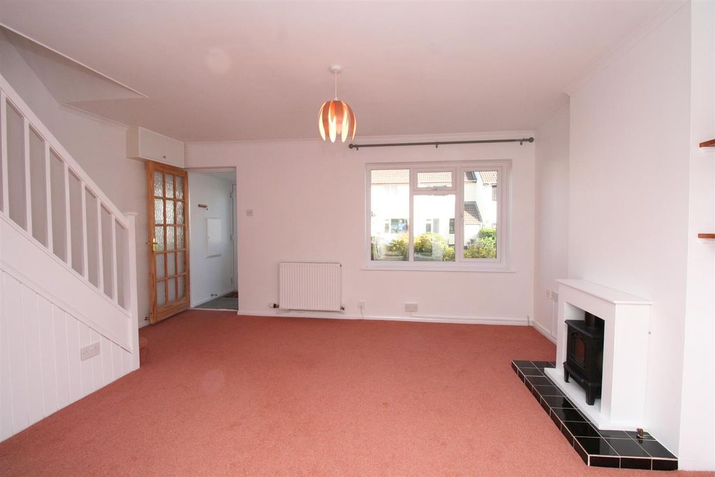Property photo 3 of 11 Living |Room (2)