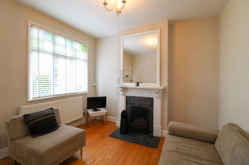 Property photo 2 of 9