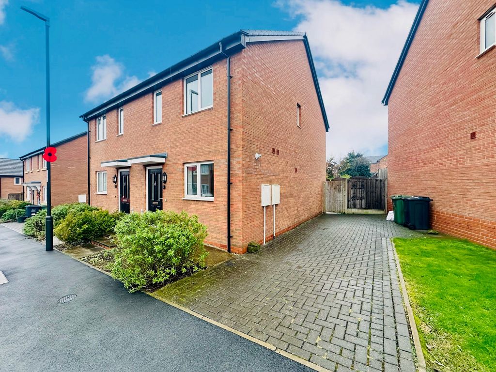 Property photo 1 of 8 Front