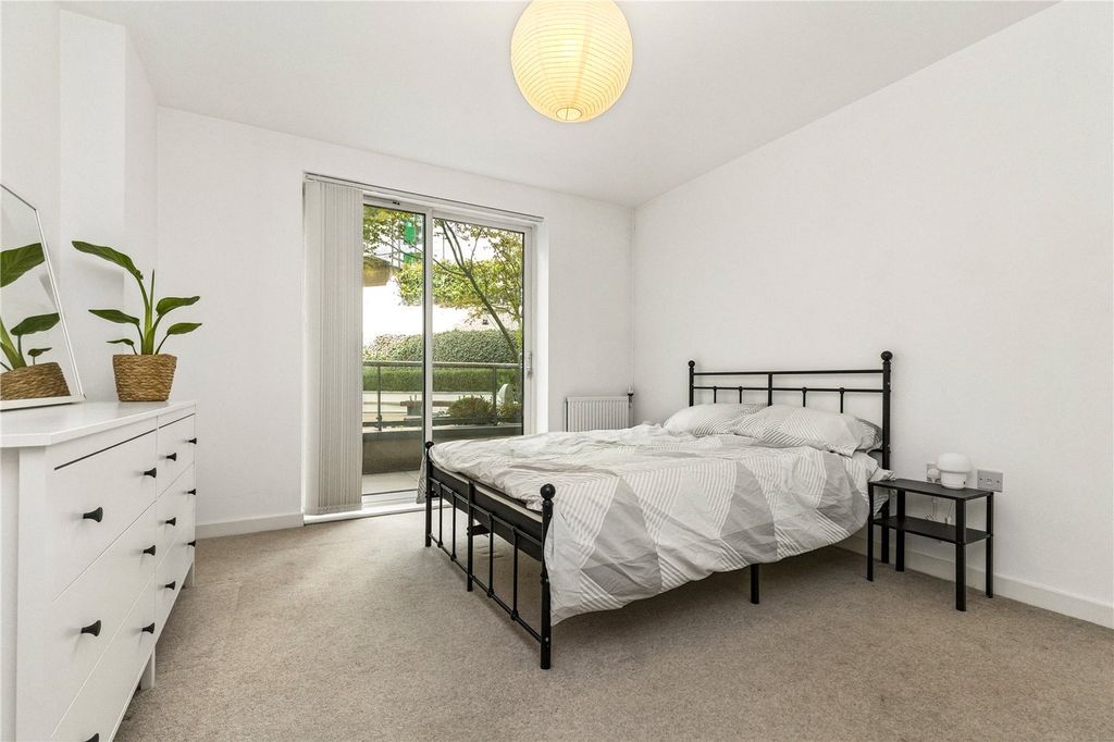 Property photo 2 of 12 Picture No. 05
