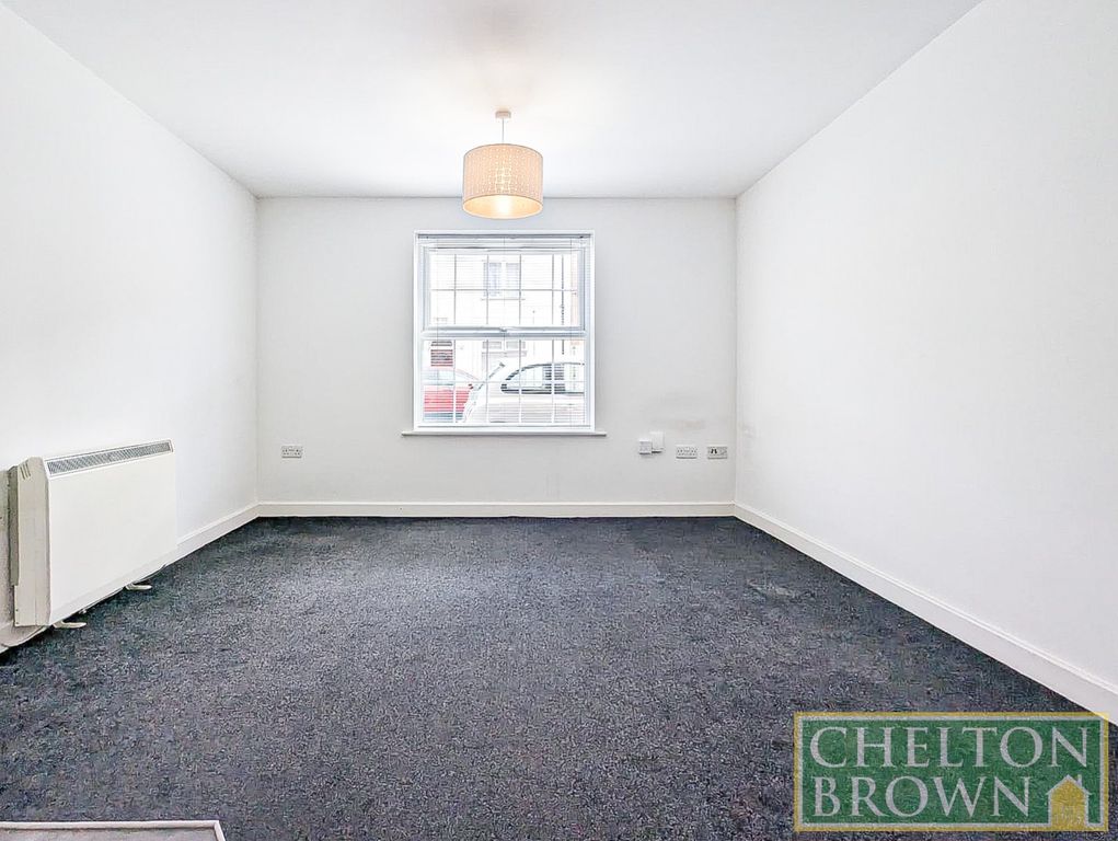 Property photo 3 of 11 Living Room