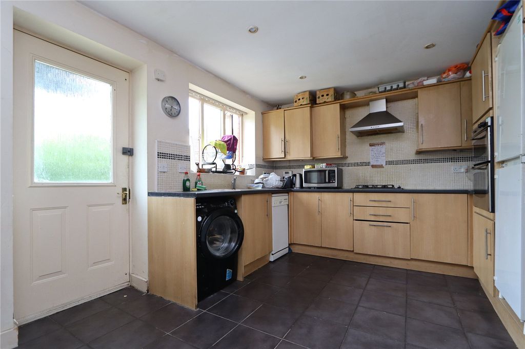 Property photo 3 of 11 Picture No. 06