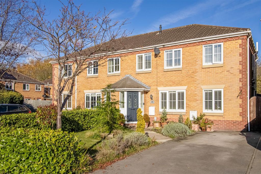Property photo 1 of 18