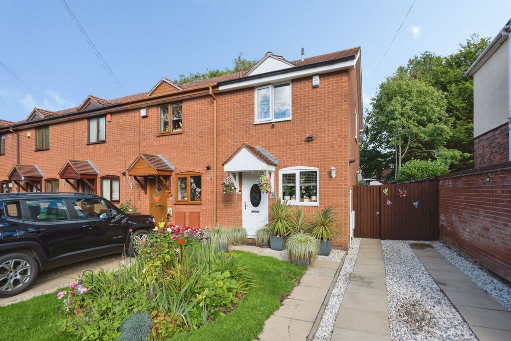 Property photo 1 of 15
