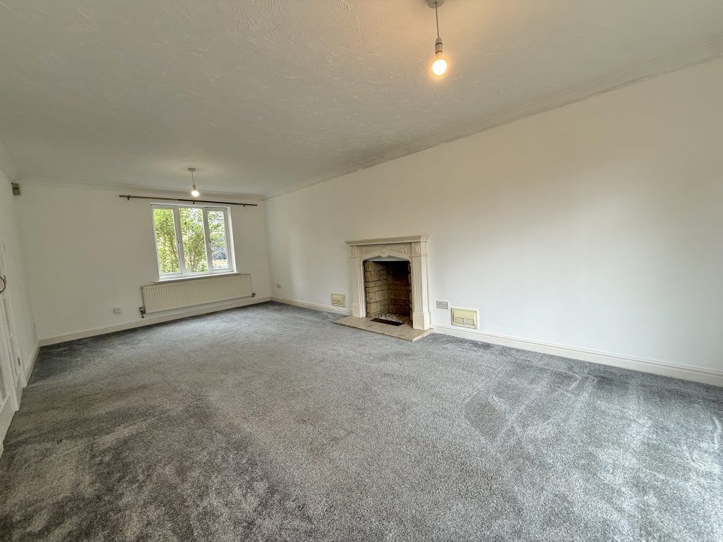 Property photo 2 of 26