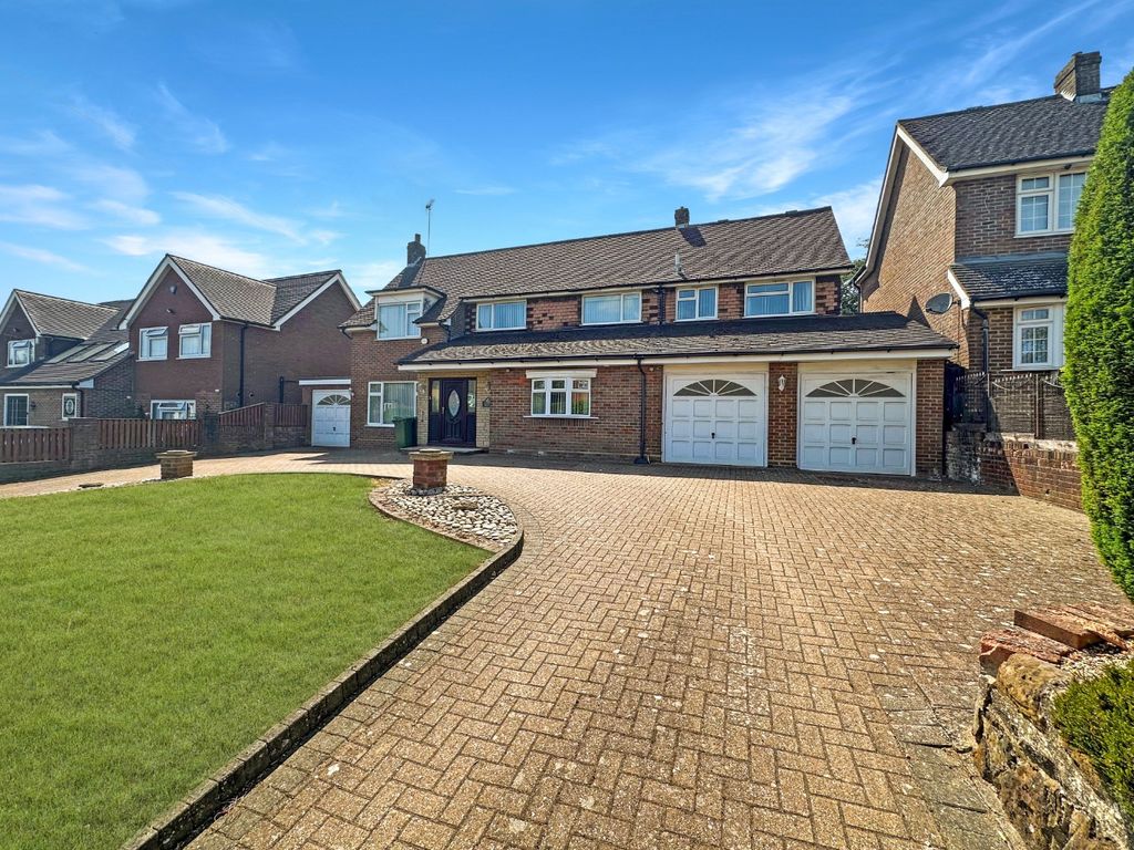Property photo 1 of 30 4303732
