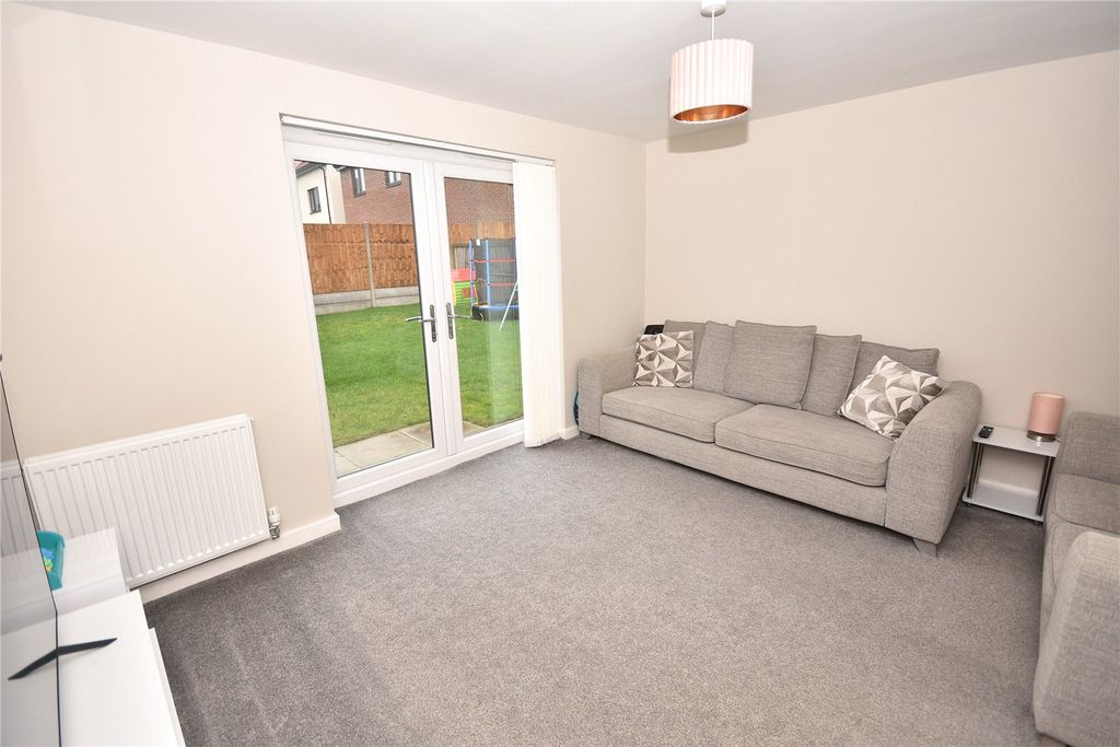 Property photo 2 of 14 Picture No. 79