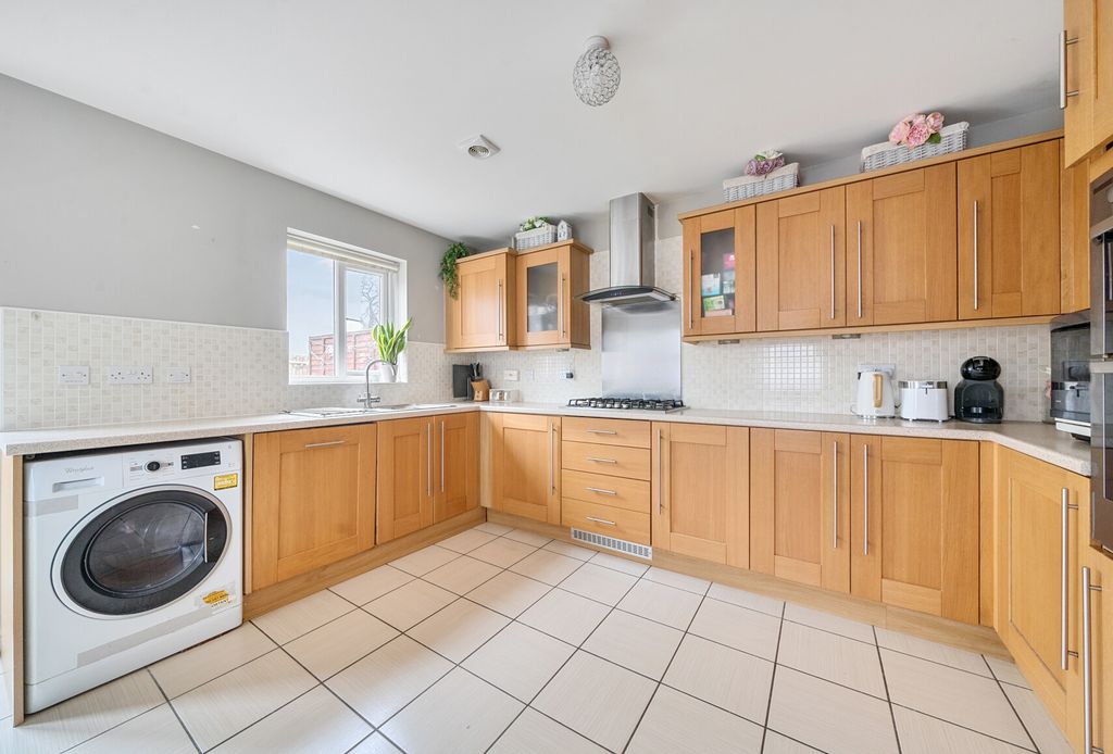 Property photo 3 of 10 1405075-9-6985F86...