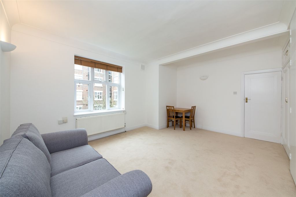 Property photo 2 of 8 Photo 02