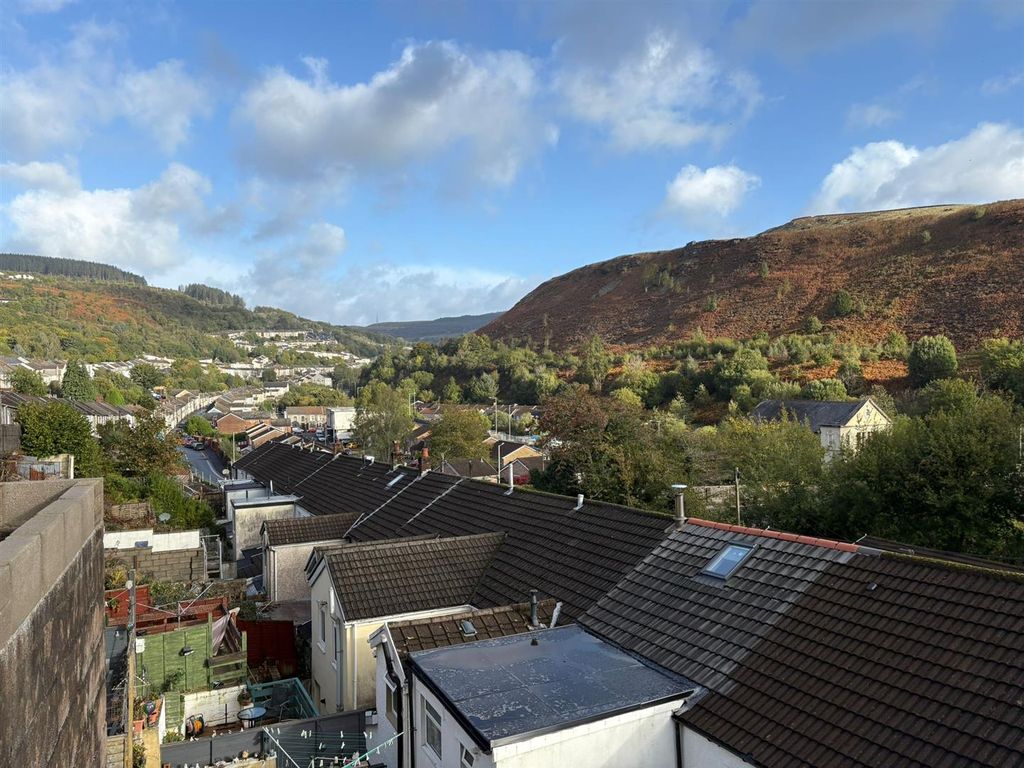 Property photo 3 of 14 Img-20251007-Wa0006.Jpg