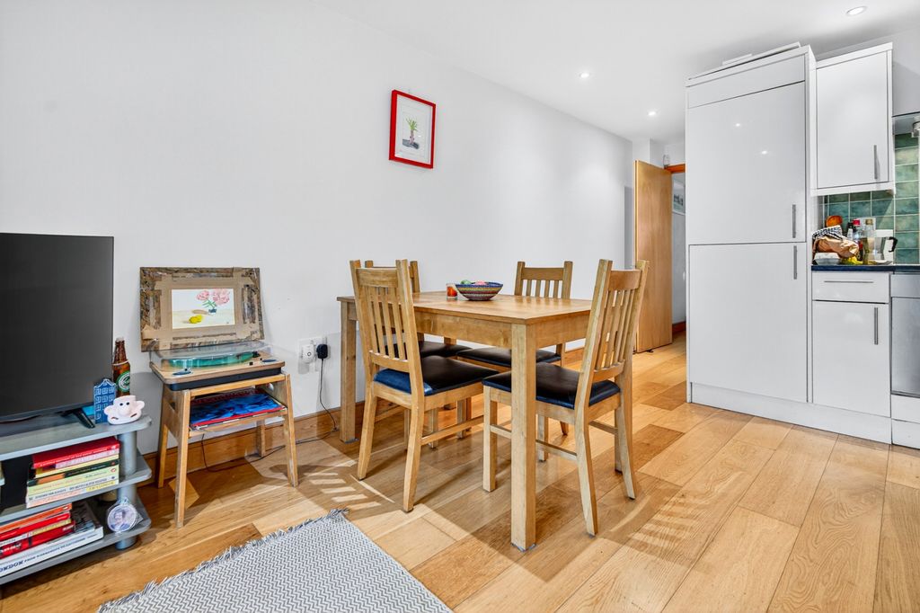 Property photo 3 of 13 Picture No. 21