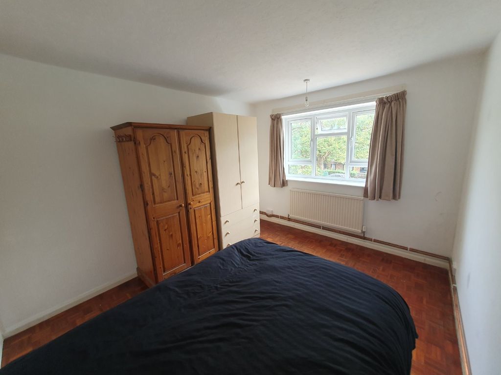 Property photo 3 of 23 Picture No. 09