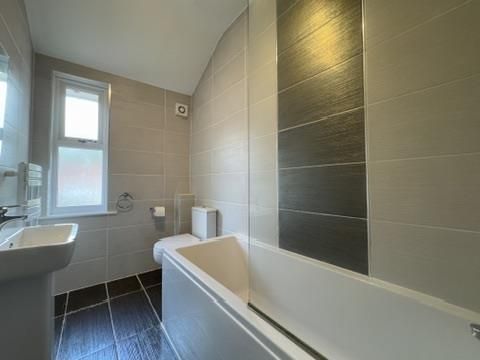 Property photo 1 of 14 03F1731C-98F7-48F0-B846-8B84F02D5331_4_5005_c.Jpeg