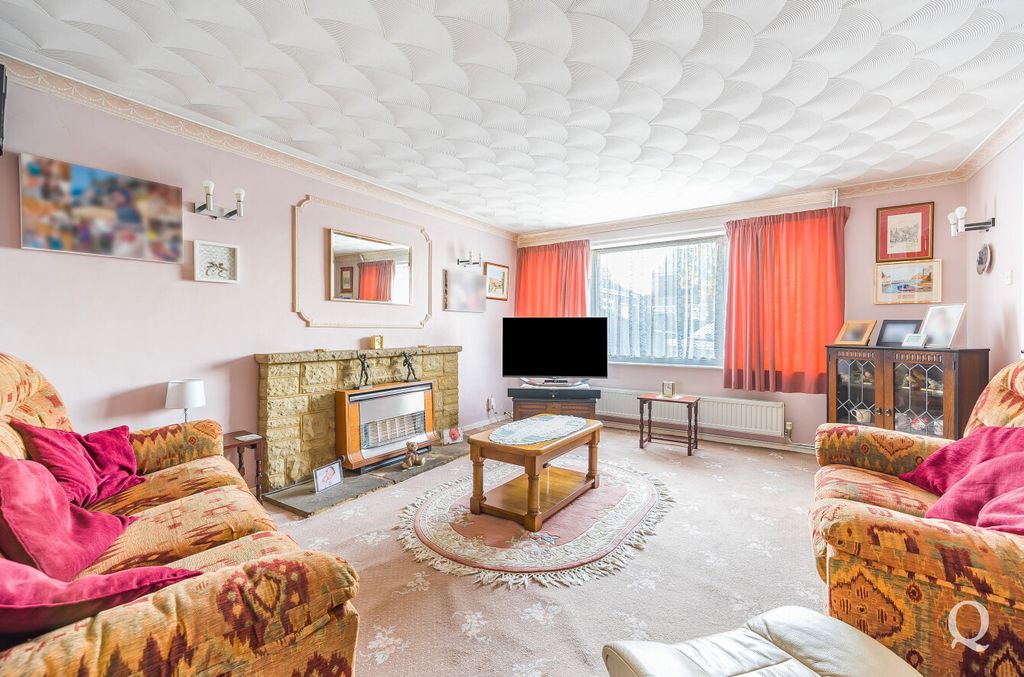 Property photo 2 of 30 A3Ac71B9-7F0B-422...