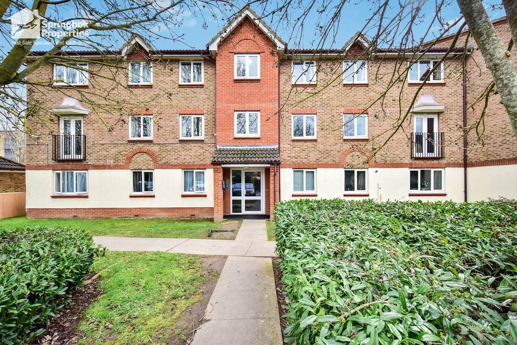 Property photo 1 of 10 Front View