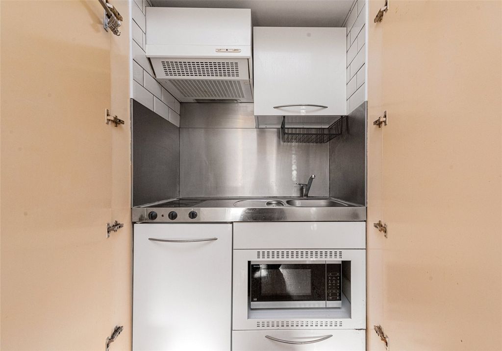 Property photo 3 of 9 Picture No. 05