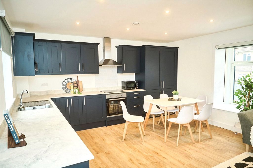Property photo 1 of 6 Picture No. 05