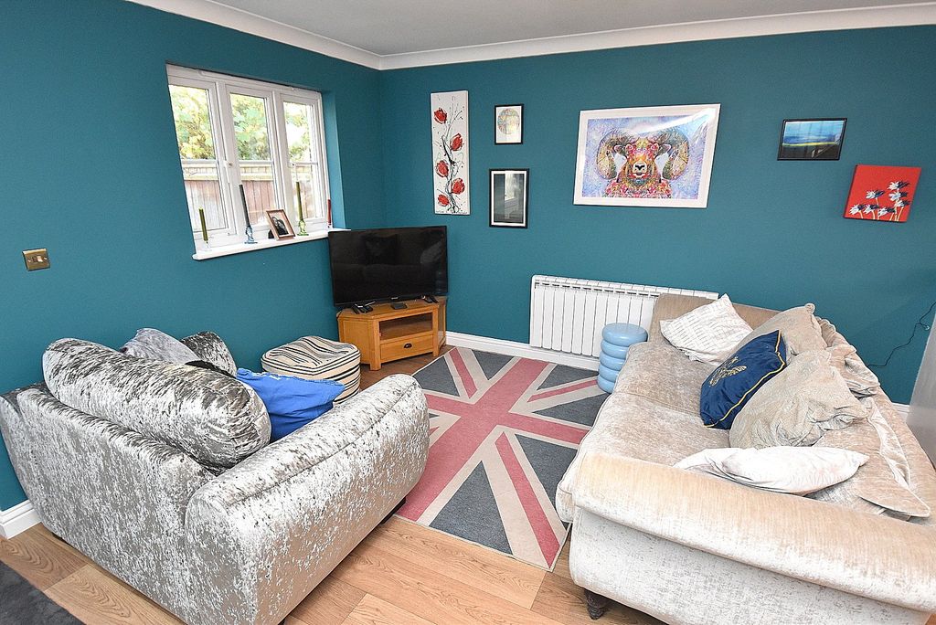 Property photo 2 of 9 Picture No. 03