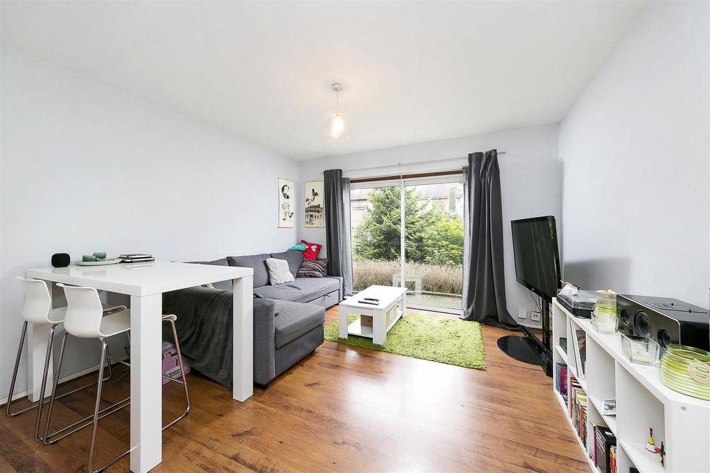 Property photo 1 of 9 1, 42A Grosvenor Road-01 - Lr.Jpg