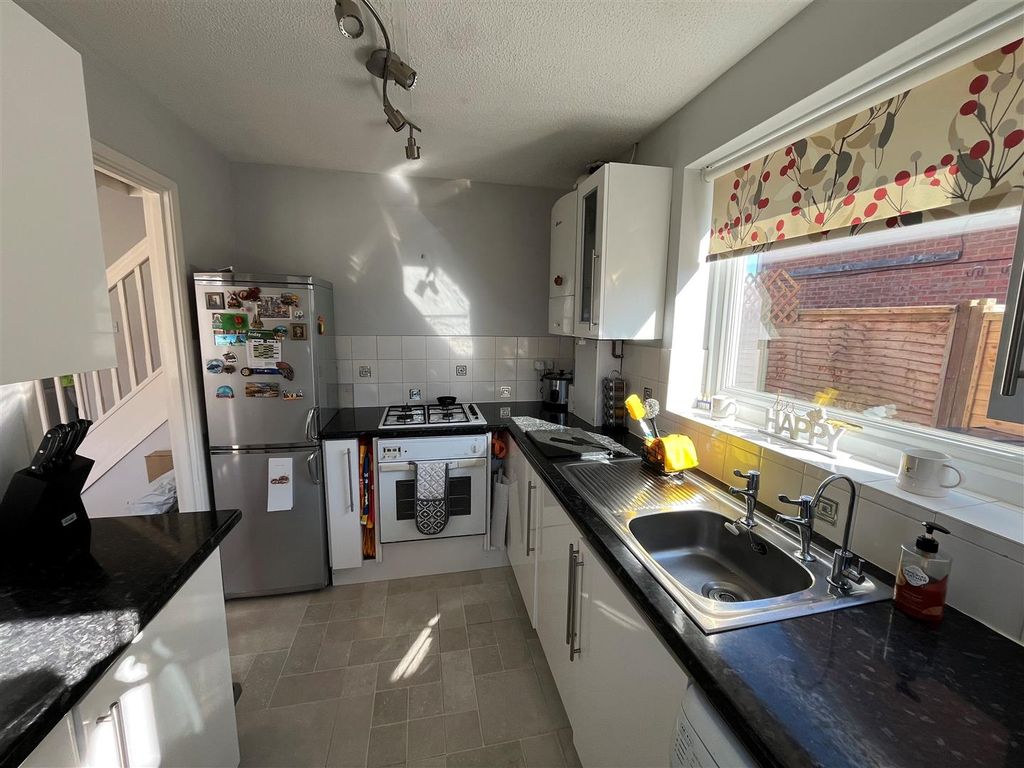 Additional image 6 of 3 bed semi-detached house to rentFenners, Weston-Super-Mare BS22