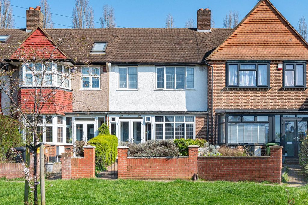 Property photo 1 of 24