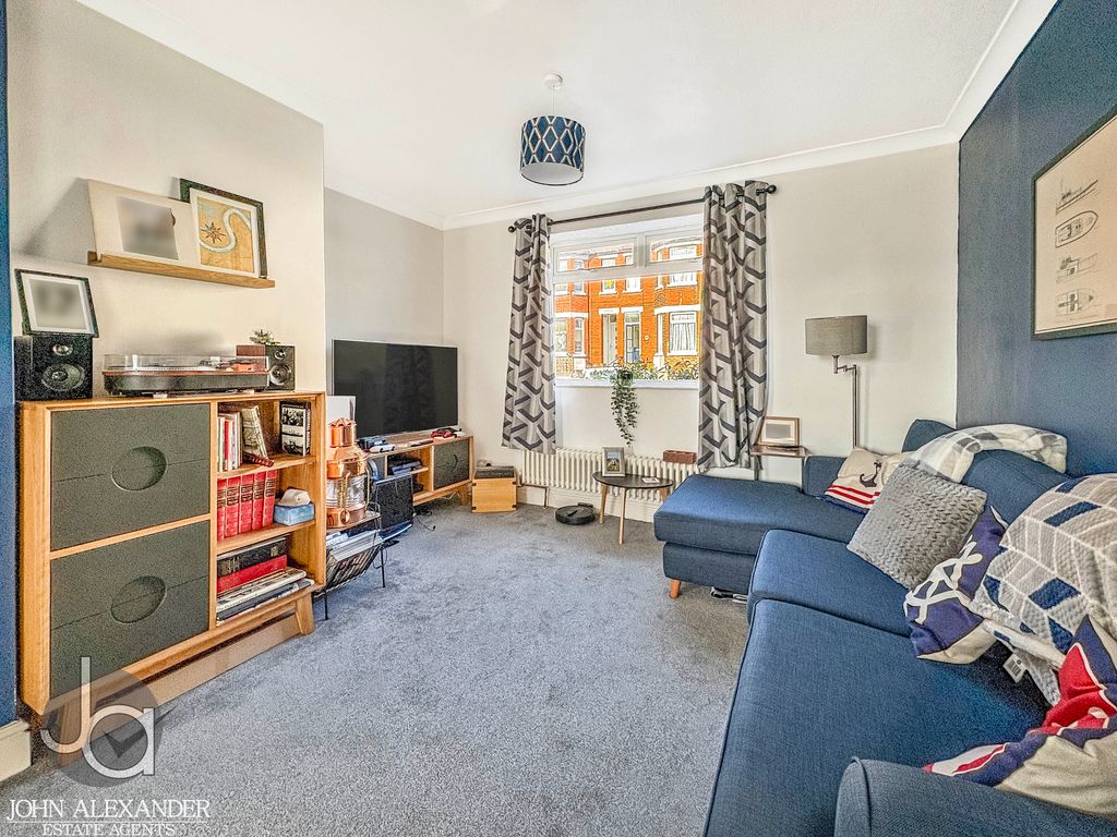 Property photo 3 of 13 20251024_115615288_0.0