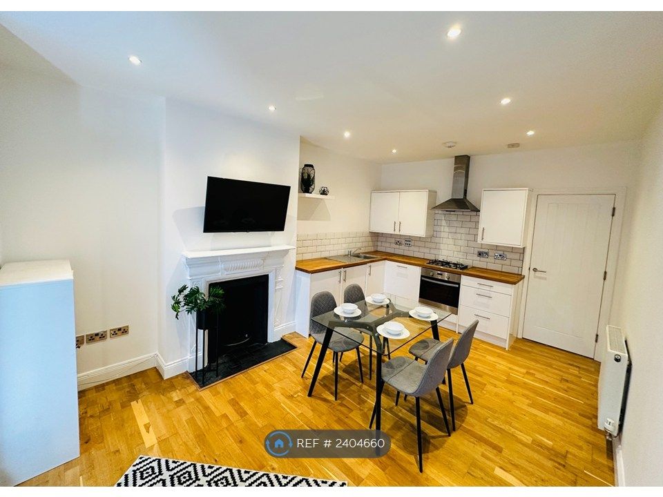 Property photo 1 of 13 Kitchen / Living Room