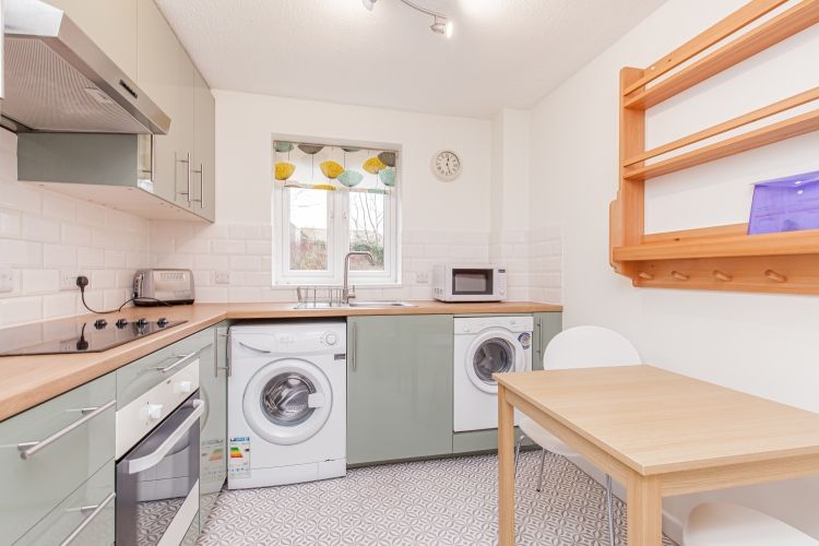 Property photo 2 of 6 156571