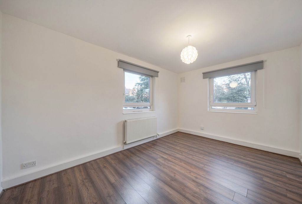 Property photo 2 of 9 1394172-8-6945870...