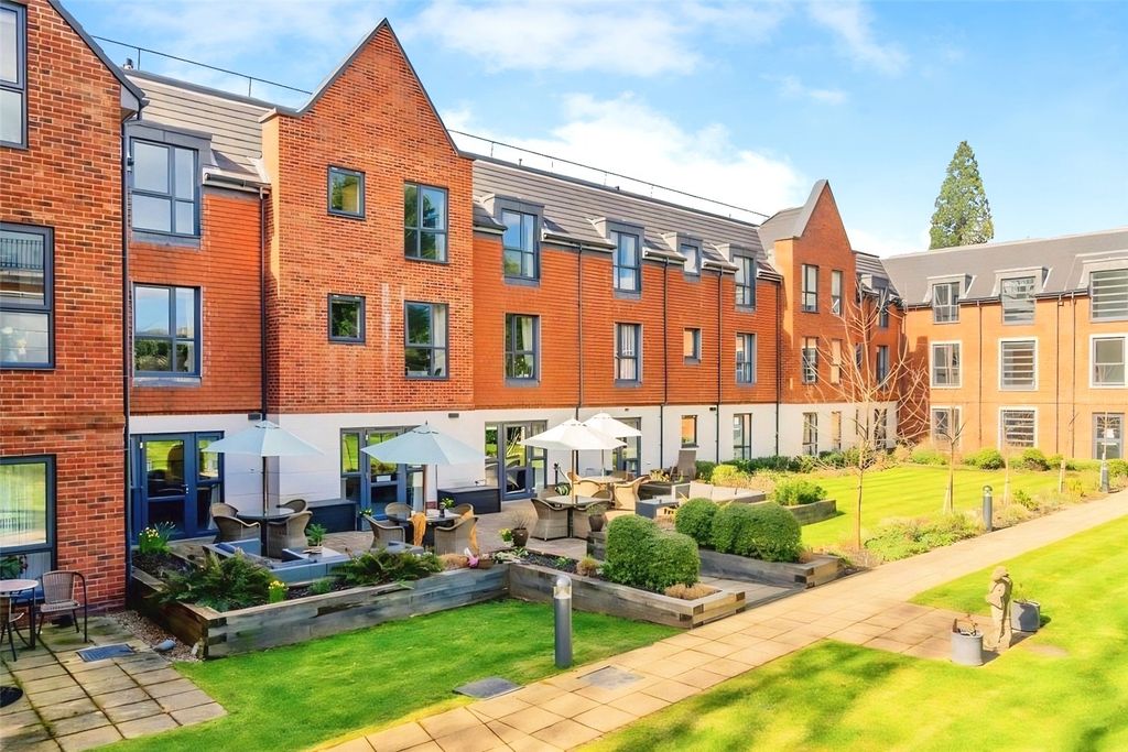 Property photo 1 of 23 Picture No. 15