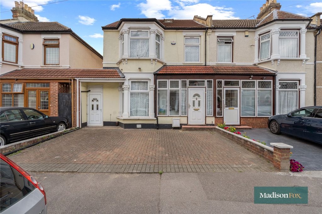 Property photo 1 of 33 Picture No. 11