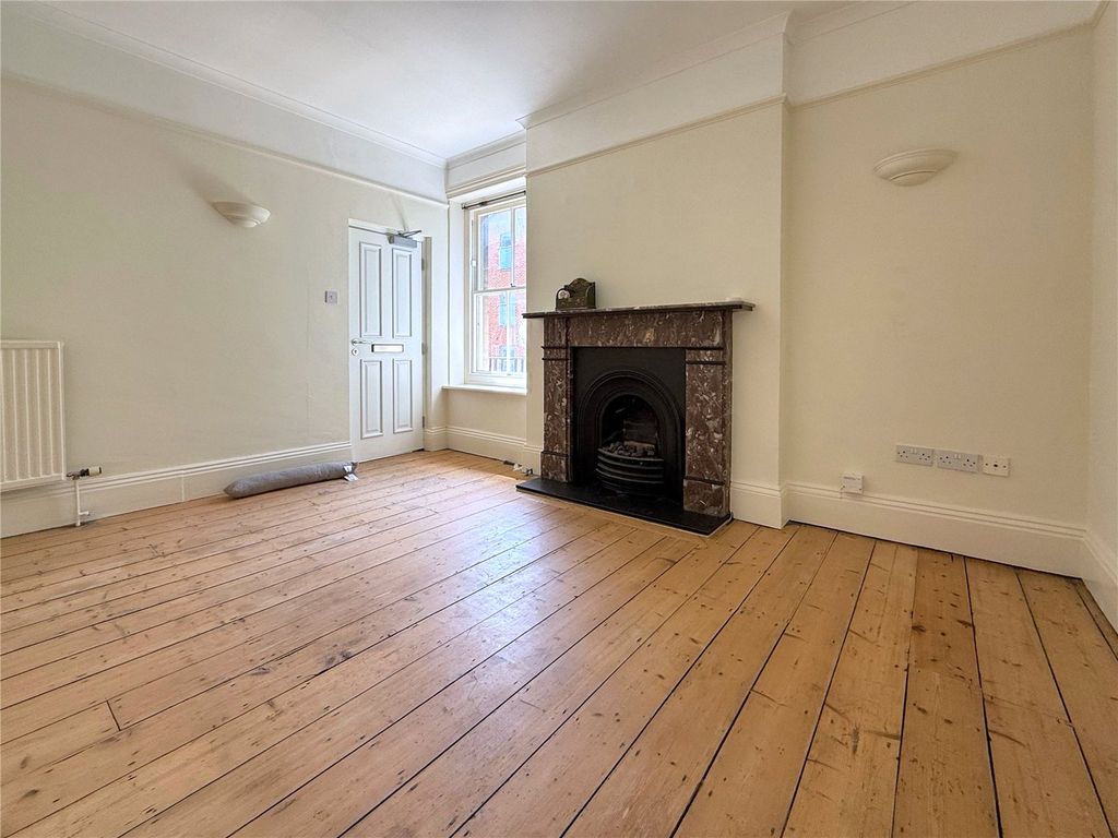 Property photo 3 of 8 Picture No. 23