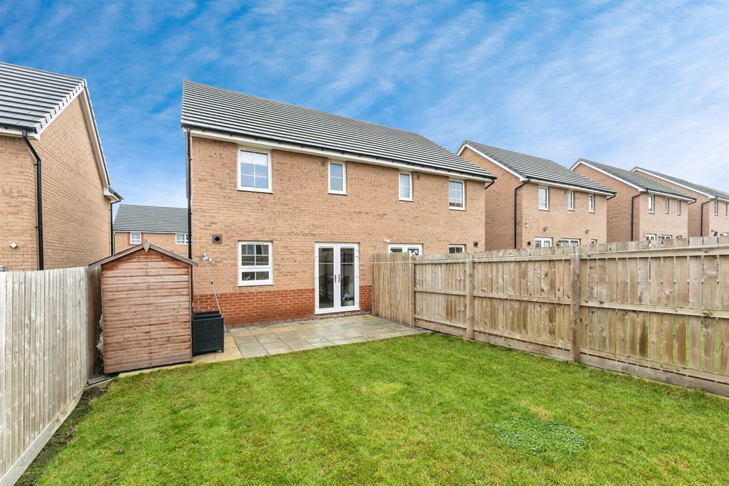 Property photo 2 of 16