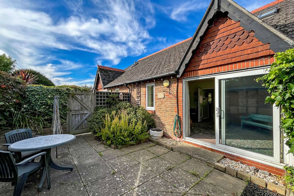 Property photo 1 of 15 Picture No. 30