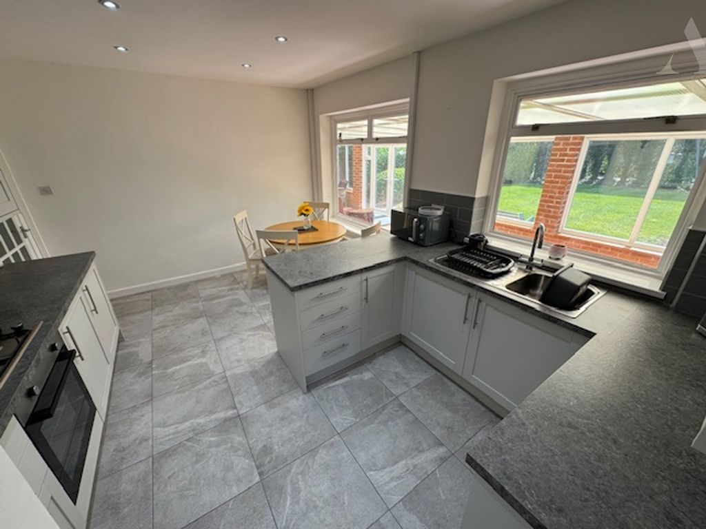 Property photo 3 of 23 Bradford Road Kitchen x 2