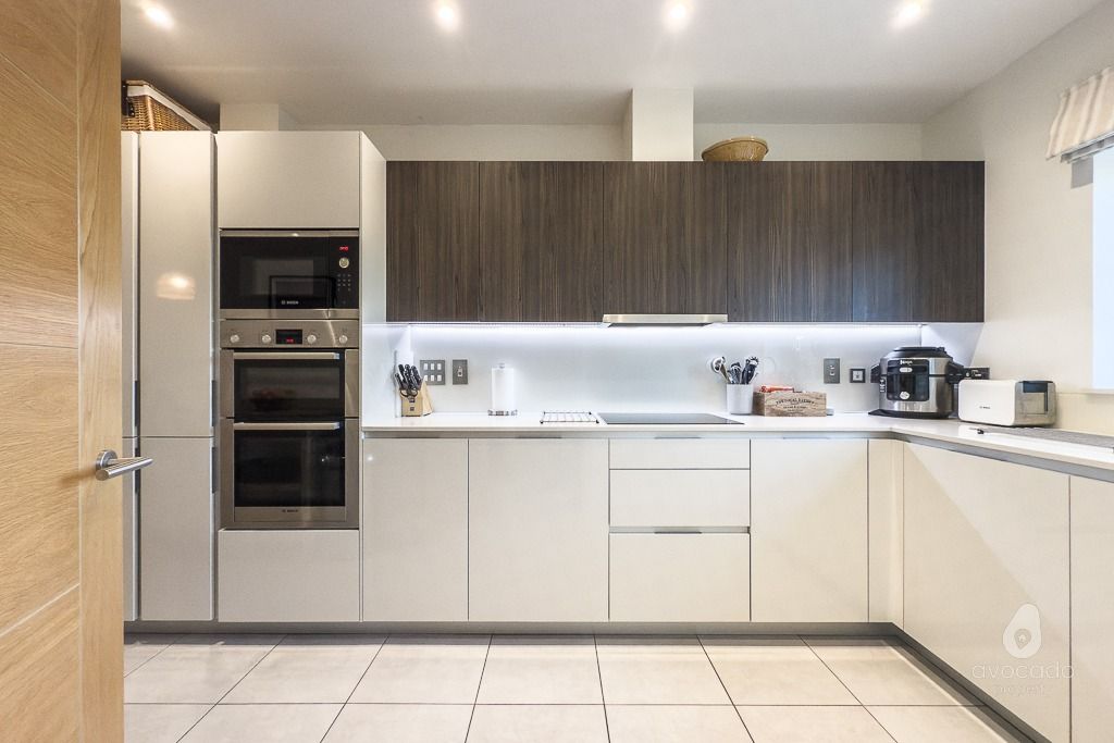 Property photo 2 of 21 4757844