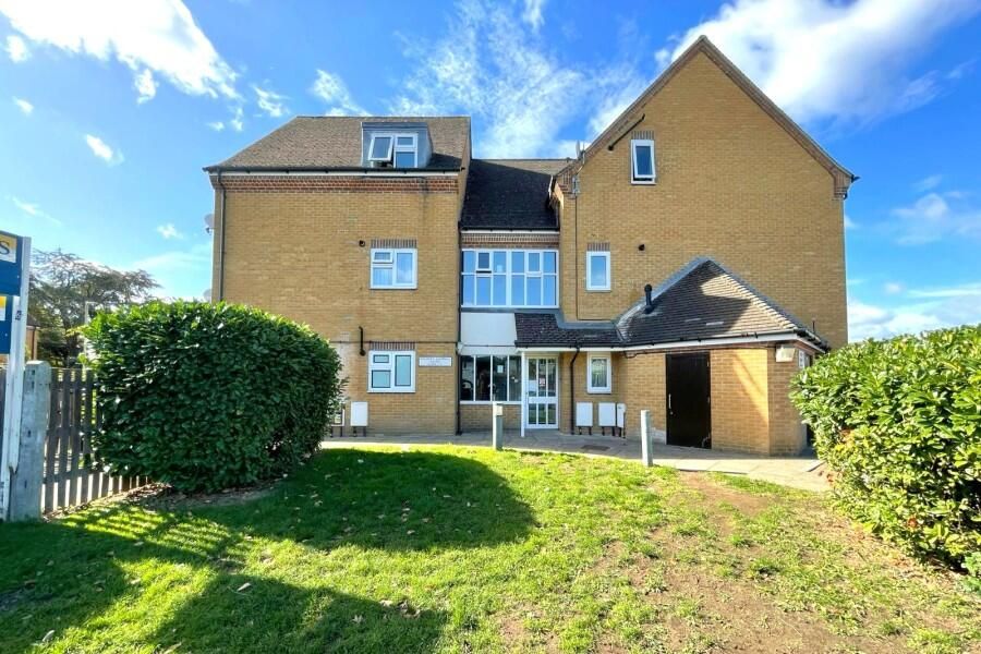 Property photo 1 of 8