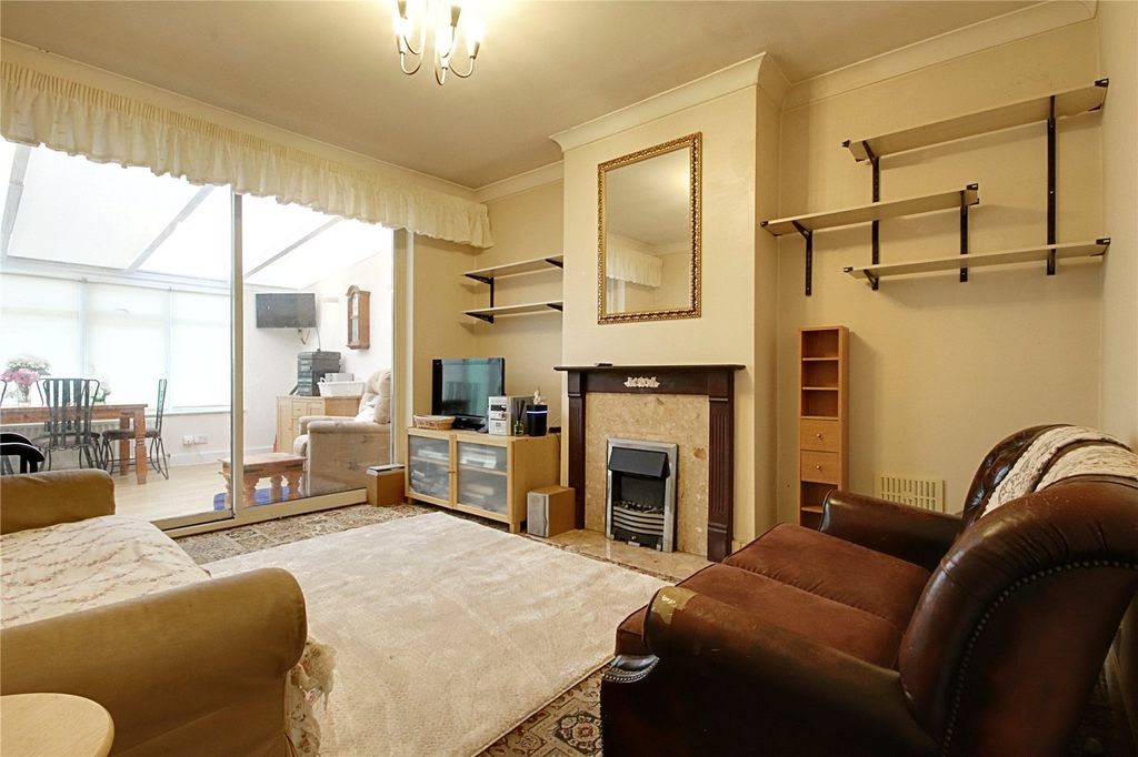 Property photo 2 of 14 Picture No. 13