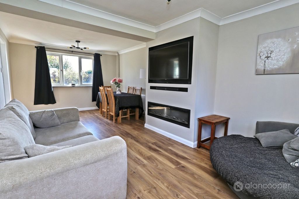 Property photo 2 of 22 3197704