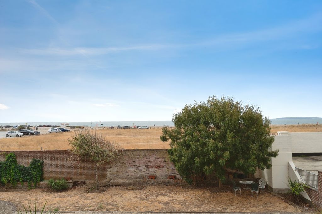 Property photo 2 of 25 Pbox-Img.Jpg